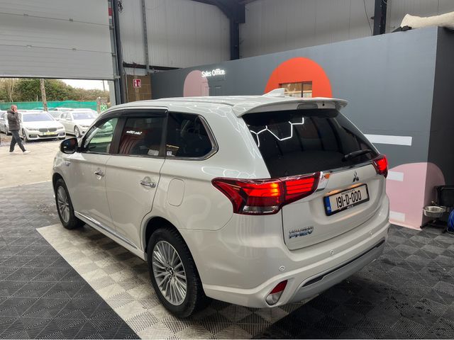 Image for 2019 Mitsubishi Outlander €21950! 2019 MITSUBISHI OUTLANDER PHEV G PLUS PACKAGE 2.4 AUTOMATIC / CRUISE CONTROL / 360° PARKING CAMERA / ELECTRIC MEMORY & HEATED SEATS / HEATED STEERING WHEEL / PADDLE SHIFTERS AND MORE