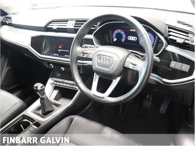 Image for 2022 Audi Q3 35 TDI 150HP SE