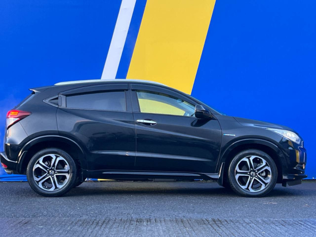 Image for 2015 Honda Vezel 1.5 HYBRID Z MODEL AUTOMATIC // HALF LEATHER // UPGRADED HIGH SPEC ALLOYS