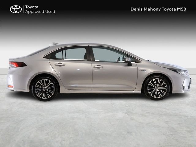 Image for 2021 Toyota Corolla Luna Sport Hybrid