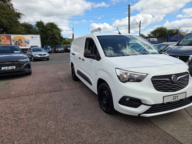 Image for 2022 Vauxhall Combo L2H1 2300 SPORTIVE