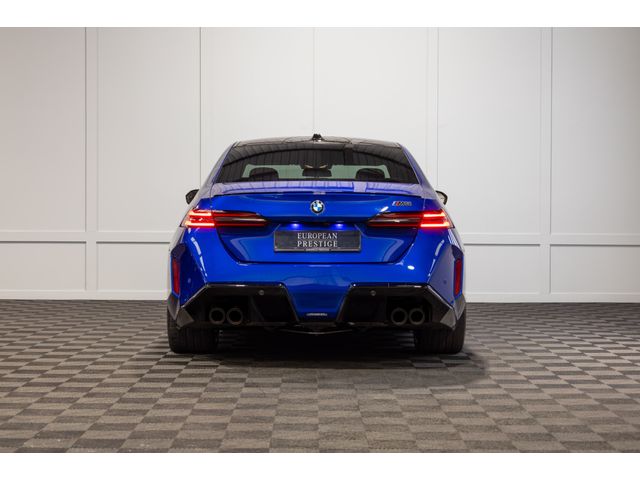 Image for 2026 BMW M5 (G90) *Pan Roof