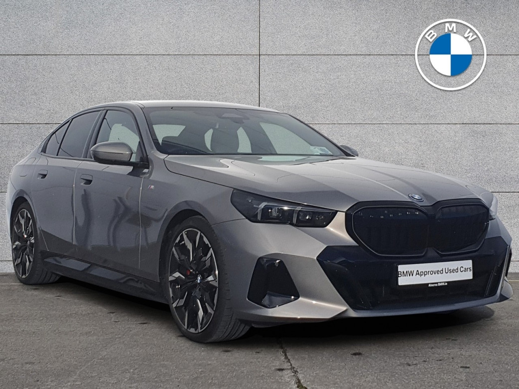 Image for 2025 BMW 5 Series S5MG 4DR Auto