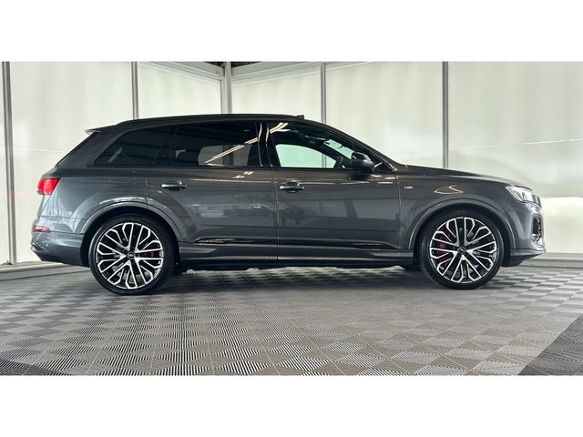 Image for 2025 Audi Q7 60 TFSIE Q COMP 490PS*PAN ROOF*BLACK ED*PARKING PLUS*