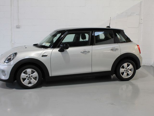 Image for 2020 Mini Cooper Classic CLA5 4DR Auto