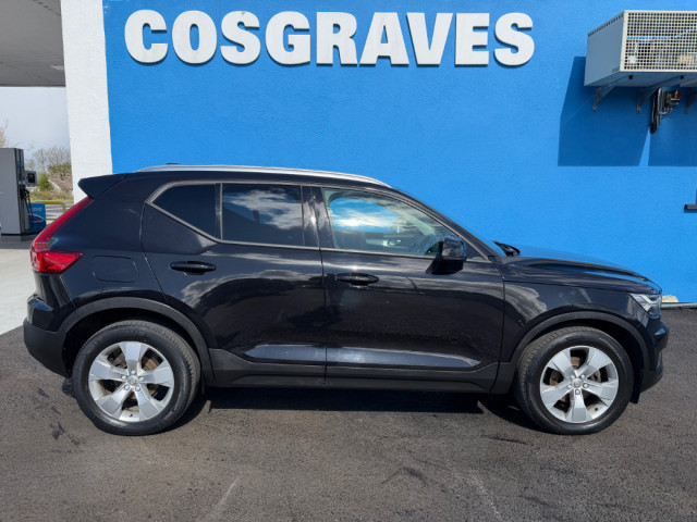 Image for 2018 Volvo XC40 2 0 D3 TD Momentum 5DR * REVERSING CAMERA / AUTO DIMMING LIGHTS * 