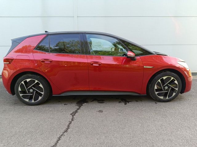 Image for 2022 Volkswagen ID.3 Hi spec Family Pro 145HP 58kWh Mint Panoramic Roof