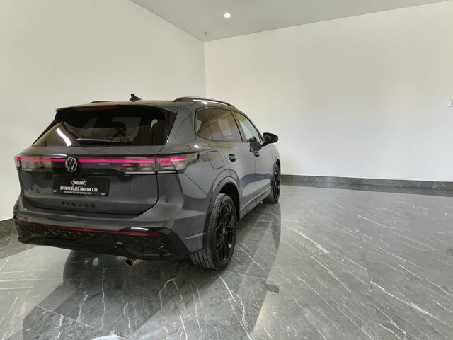 Image for 2025 Volkswagen Tiguan R-LINE TSI DSG