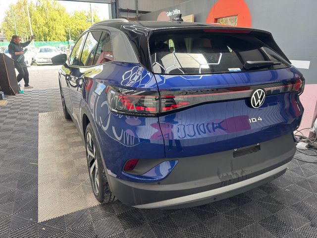 Image for 2024 Volkswagen ID.4 2024 VOLKSWAGEN Id.4 PRO 7K KMS AUTOMATIC / EV / PARKING CAMERA/ CRUISE CONTROL/ PANORAMIC SUNROOF AND MORE