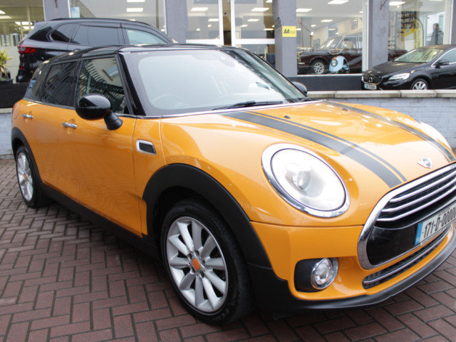 Image for 2017 Mini Clubman 2.0D COOPER 6DR ESATE AUTOMATIC // STUNNING LOOKING CAR FINISHED IN YELLOW/BLACK 2 TONE // BUY WITH CONFODENCE AA AND SIMI APPROVED DEALER 2026 // FINANCE ARRANGED //