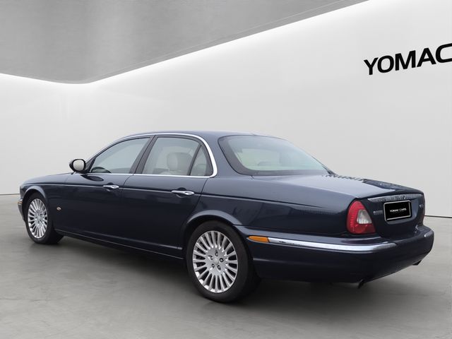 Image for 2007 Jaguar XJ6 2.7 XJ6 TDV6 -- HIGH SPEC -- SOVEREIGN 
