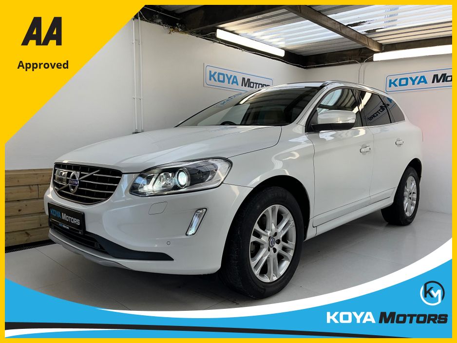 Image for 2015 Volvo XC60 2.0 D4 DIESEL SE LUXURY PREMIUM AUTO // TOP SPEC // FULL ELECTRIC HEATED LEATHER // REAR ENTERTAINMENT MEDIA SCREENS // CRUISE CONTROL // ELECTRIC TAILGATE // REVERSING CAMERA // LANE ASSIST 
