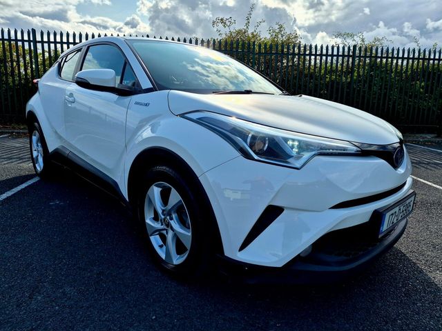 Image for 2017 Toyota C-HR 1.8 HYBRID LUNA