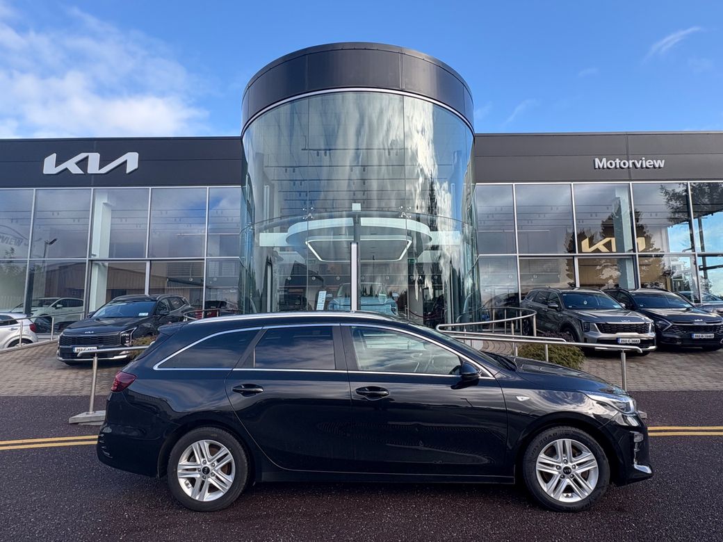 Image for 2019 Kia Ceed 1.6 CRDI 2 ISG 5DR, Touch Screen Infotainment System, Bluetooth, Sat Nav, Alloy Wheels, Multi-Function Steering Wheel