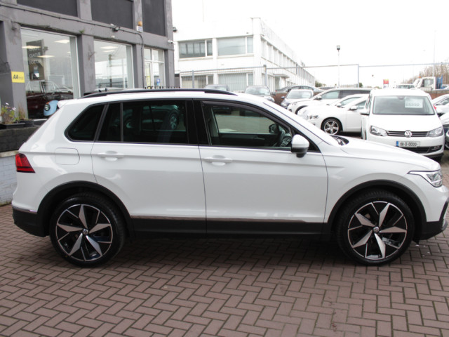 Image for 2021 Volkswagen Tiguan LIFE 2.0TDI M6F 122HP 5DR