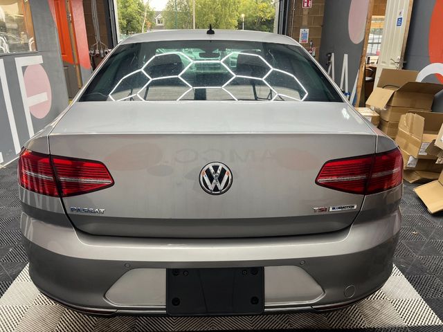 Image for 2016 Volkswagen Passat 2016 VOLKSWAGEN PASSAT TSI HIGH LINE 1.4 AUTOMATIC/ PARKING CAMERA/ PADDLE SHIFT