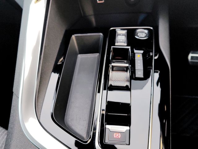 Image for 2025 Peugeot 5008 1.5 BlueHDi 130bhp Allure Auto