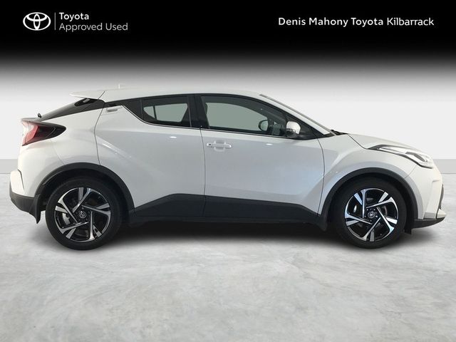 Image for 2022 Toyota C-HR HYBRID SPORT
