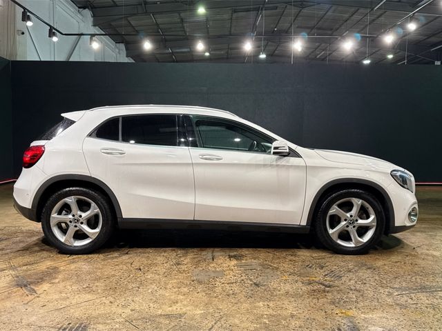Image for 2019 Mercedes-Benz GLA Class FULL BLACK LEATHER - 17'' FACTORY ALLOYS - PADDLE SHIFT - REVERSE CAMERA - ELECTRIC BOOT