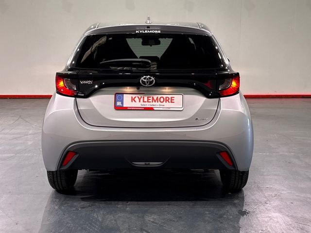 Image for 2024 Toyota Yaris 1.5 HYBRID AUTOMATIC - CRUISE CONTROL - REAR CAMERA - A/C HEATING CONTROLS