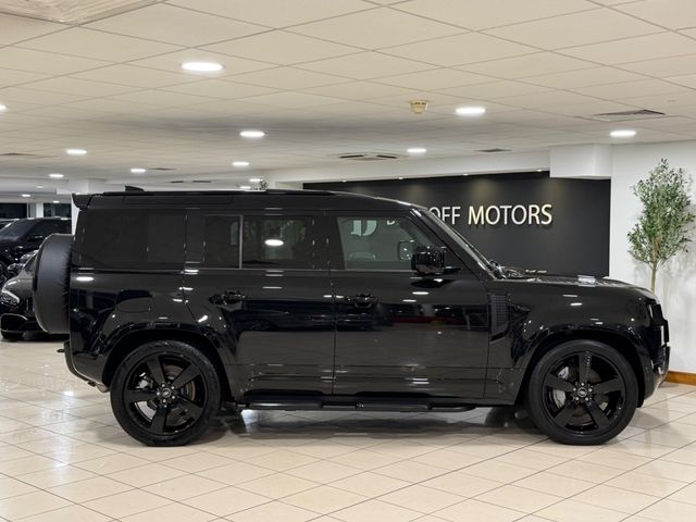Image for 2025 Land Rover Defender X-DYNAMIC SE=HUGE SPEC//LIGHT INTERIOR//AS NEW=2 YEAR WARRANTY=TAILORED FINANCE PACKAGES AVAILABLE=TRADE IN'S WELCOME