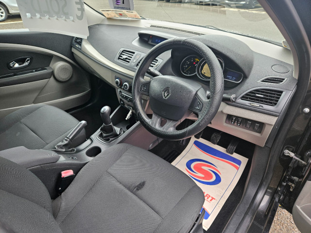 Image for 2012 Renault Fluence Expression 1.5 DCI 90 4DR