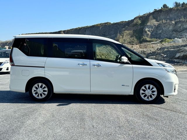 Image for 2017 Nissan Serena 2.0 HYBRID AUTOMATIC - 7 SEATER - LEATHER INTERIOR - CRUISE CONTROL