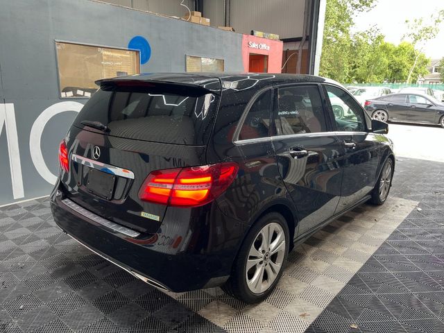 Image for 2018 Mercedes-Benz B Class 2018 MERCEDES-BENZ B180 1.6 AUTOMATIC / CRUISE CONTROL / PARKING CAMERA / ELECTRIC MEMORY & HEATED SEATS / PADDLE SHIFTERS / PANORAMIC SUNROOF AND MORE