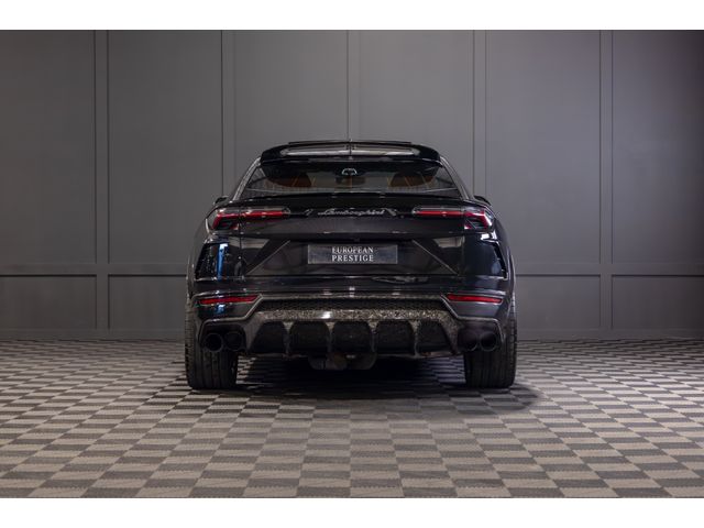 Image for 2021 Lamborghini Urus V8