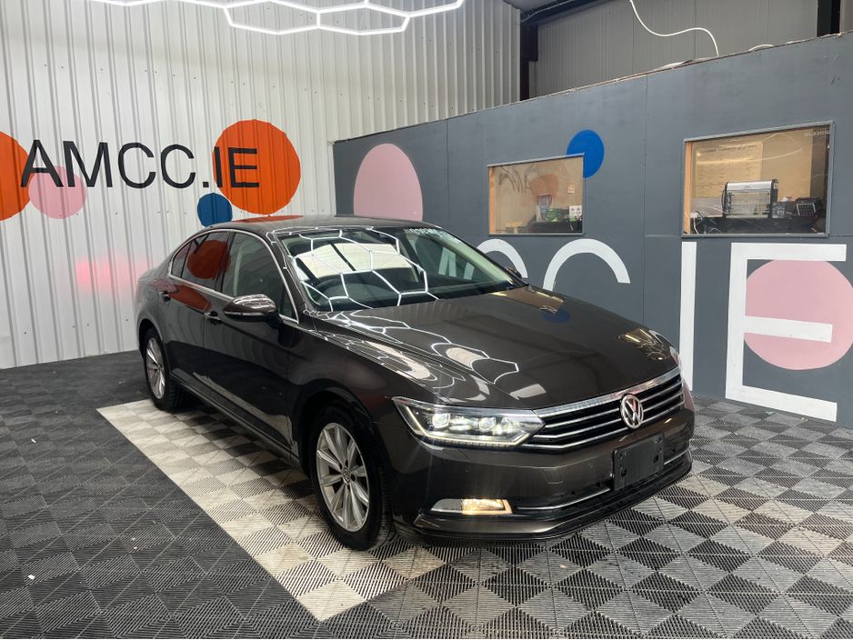 Image for 2016 Volkswagen Passat PASSAT AUTOMATIC 1.4 TSI COMFORT LINE / 65k KMs / REVERSE CAMERA , ADAPTIVE CRUISE & MORE