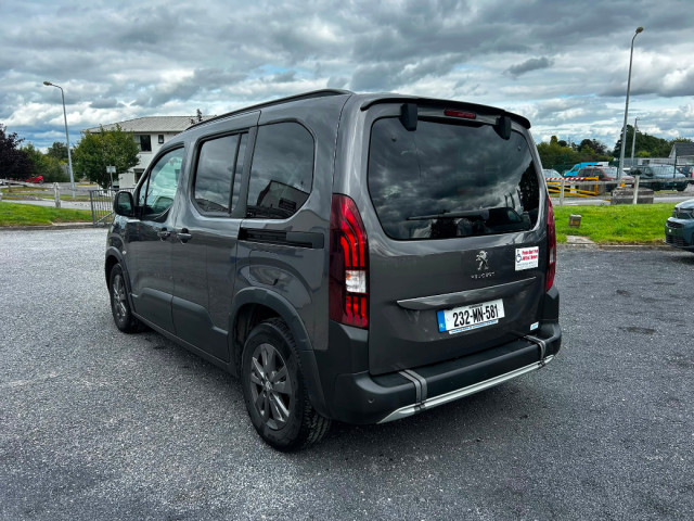 Image for 2023 Peugeot Rifter Wheelchair Accessible