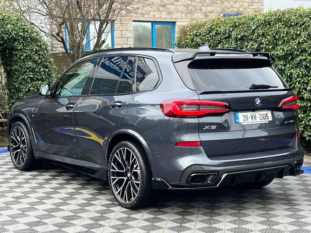 Image for 2021 BMW X5 M-SPORT COMPETITION XDRIVE45e 3.0 HYBRID // LEATHER HEATED SEATS // APPLE CARPLAY/ANDROID AUTO // ADJUSTABLE AIR SUSPENSION