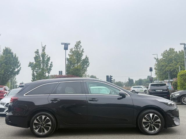 Image for 2022 Kia Ceed 1.6 PHEV SW AUTO *HIGH SPEC*