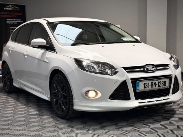 Image for 2013 Ford Focus 1.0 Ecoboost Zetec 125PS // IDEAL STARTER CAR //