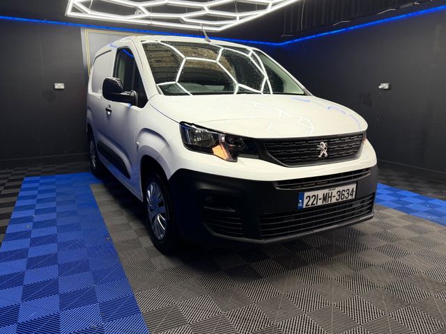 Image for 2022 Peugeot Partner 