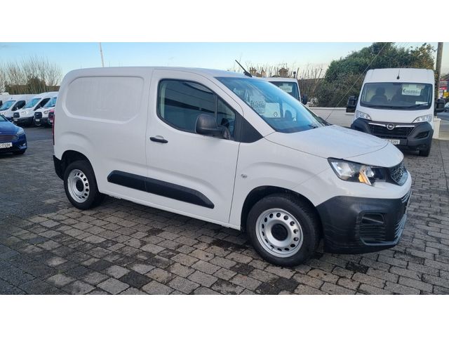 Image for 2023 Peugeot Partner 