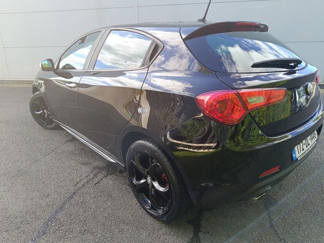 Image for 2017 Alfa Romeo Giulietta 1.6JTD 120hp Giulietta Sport Black Edition