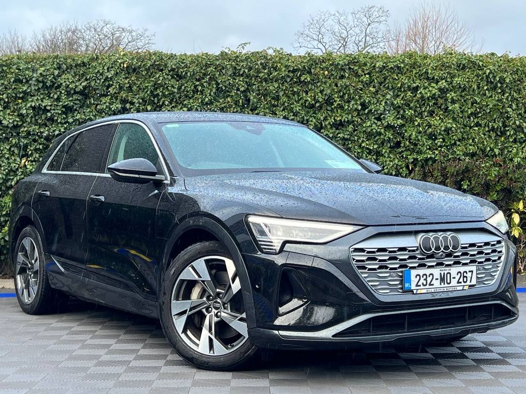 Image for 2023 Audi Q8 E-TRON SPORT 55 QUATTRO // APPLE CARPLAY/ANDROID AUTO // ADAPTIVE AIR SUSPENSION // DUAL ZONE CLIMATE CONTROL