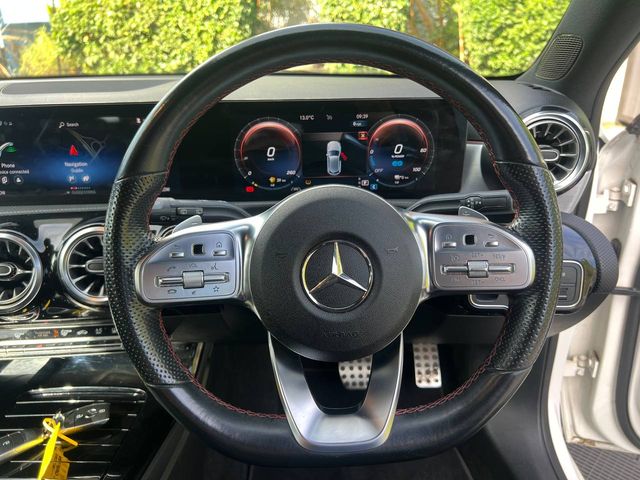 Image for 2021 Mercedes-Benz A Class A250e AMG-LINE PREMIUM+ 1.3 HYBRID // 360 PARKING SENSORS // AMG-LINE INTERIOR // APPLE CARPLAY/ANDROID AUTO