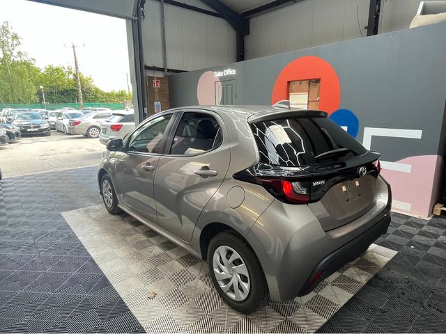 Image for 2022 Toyota Yaris 2022 TOYOTA YARIS X 1.0 AUTOMATIC / REVERSE CAMERA AND MORE