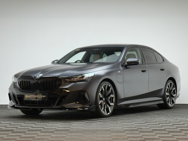 Image for 2024 BMW 5 Series 530E M SPORT *FROZEN GREY*