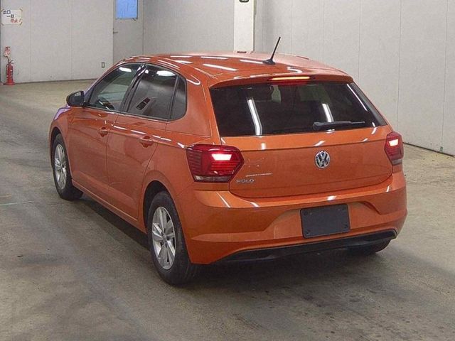 Image for 2021 Volkswagen Polo COMFORT LINE - FACTORY ALLOYS - COLOUR CODED INTERIOR - REVERSE CAMERA