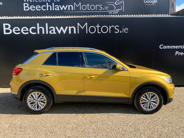 Image for 2018 Volkswagen T-Roc 1.0 TSI 115 BHP 6SP DESIGN 5DR // LOW MILEAGE // STUNNING CONDITION // 09/26 NCT // LANE ASSIST, PARKING SENSORS AND PRIVACY GLASS // 