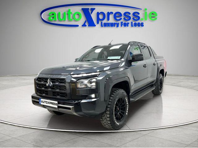 Image for 2024 Mitsubishi Triton 4WD GSR, ULTRA LOW Mileage, 360 camera