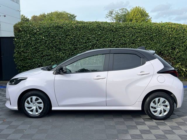 Image for 2021 Toyota Yaris 1.0 AUTO // AIR CONDITIONING // LANE ASSIST // REVERSE CAMERA
