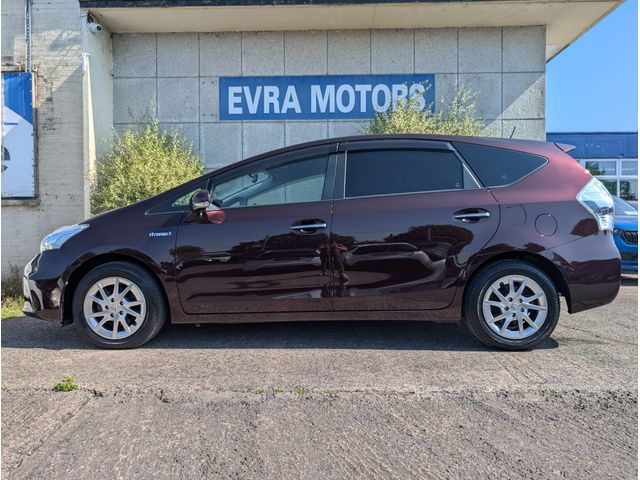 Image for 2014 Toyota Prius Alpha 7 SEATER HYBRID AUTOMATIC 1.8 PETROL //LOW MILES//REVERSE CAMERA//