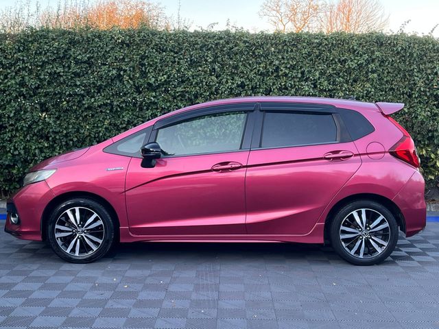 Image for 2018 Honda Fit F-PACKAGE 1.5 HYBRID // REVERSE CAMERA // ADAPTIVE CRUISE CONTROL // DIAMOND CUT ALLOYS