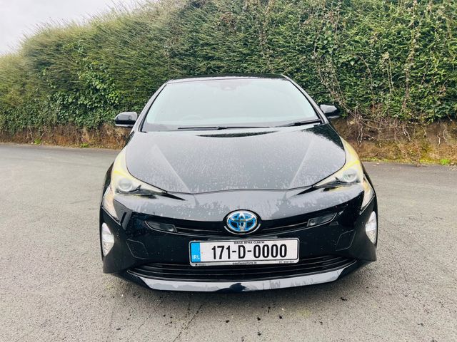 Image for 2017 Toyota Prius SAFETY PACK // REVERSE CAM