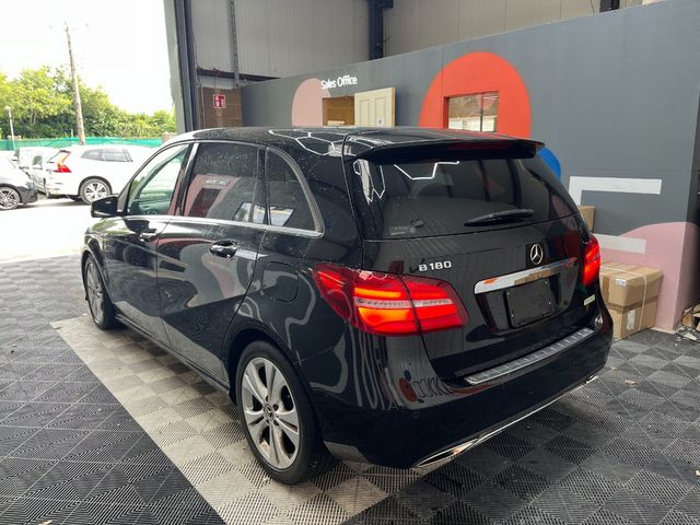 Image for 2018 Mercedes-Benz B Class 2018 MERCEDES-BENZ B180 1.6 AUTOMATIC / CRUISE CONTROL / PARKING CAMERA / ELECTRIC MEMORY & HEATED SEATS / PADDLE SHIFTERS / PANORAMIC SUNROOF AND MORE