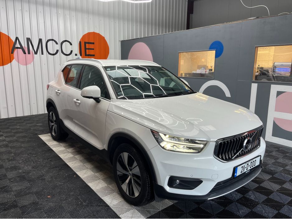 Image for 2021 Volvo XC40 €30950 2021 VOLVO XC40 RECHARGE PLUG-IN HYBRID T5 1.5 AUTOMATIC / CRUISE CONTROL / 360° PARKING CAMERA / ELECTRIC MEMORY & HEATED SEATS / HEATED STEERING WHEEL / APPLE CARPLAY